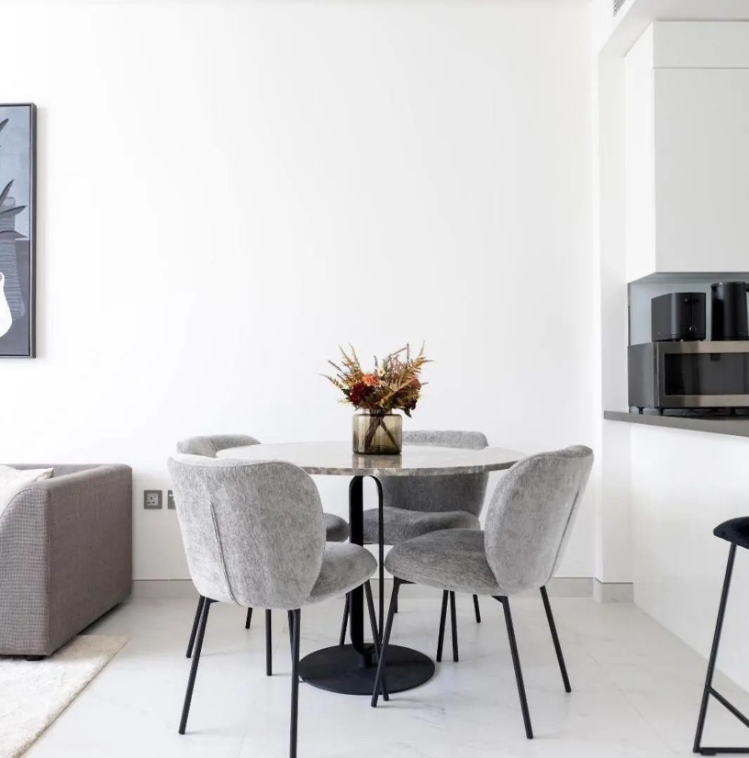 Apartment Cozy 1Br For 4 In The Lagoons! Dubai United Arab Emirates